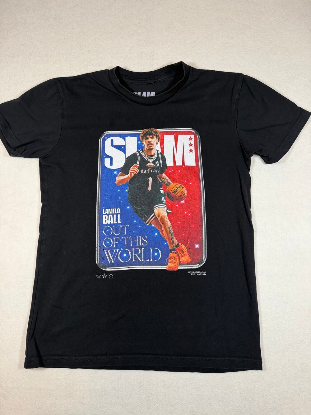 SLAM LaMelo Ball T-Shirt Men’s Medium Out Of This World Basketball Graphic Tee